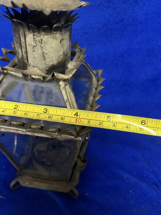 Lanterna antiga a azeite