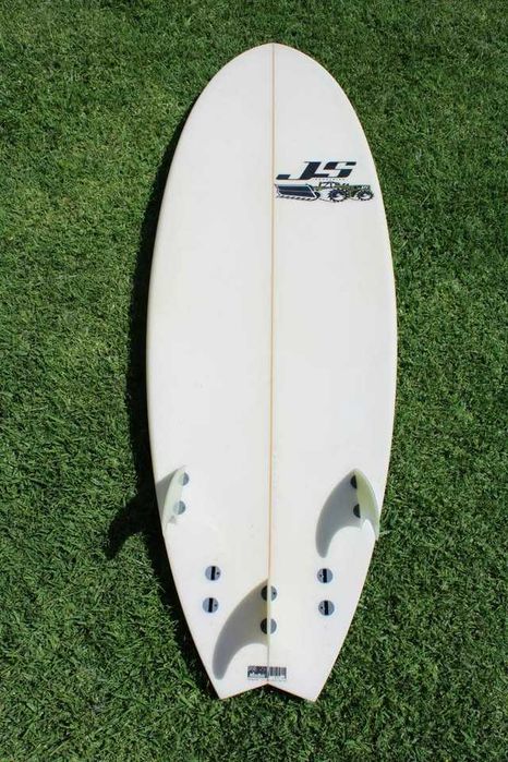 JS Industries Surfboard 5ft 10"
