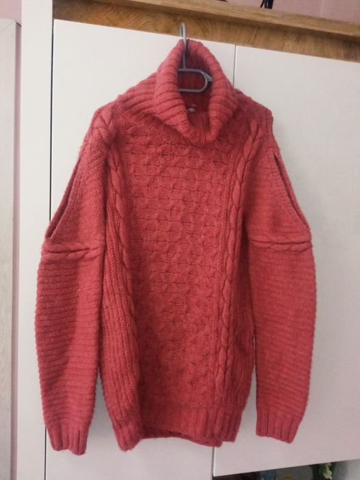 Sweter damski z golfem