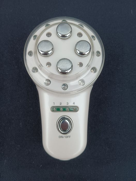 Аппарат для лифтенга лица.