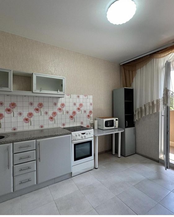 Продам 1-к квартиру с ремонтом, 2/17 эт, Одесские традиции (3-286-768)