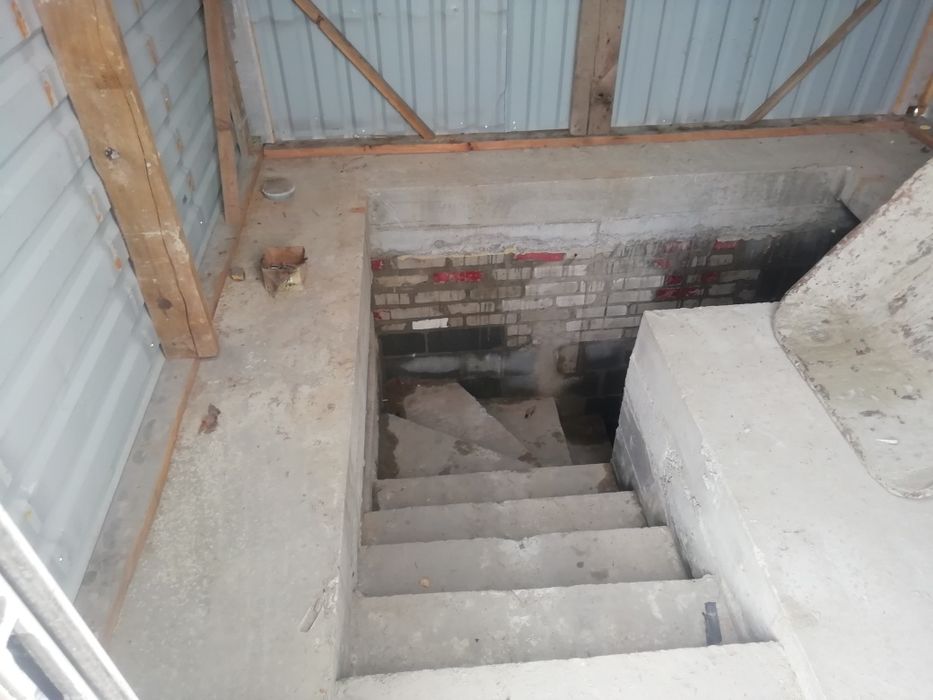 Продам ділянку з фундаментом під будинок Калинівка Фастівський район.