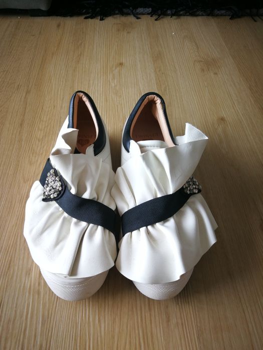 Sapatos sandálias e ténis de senhora