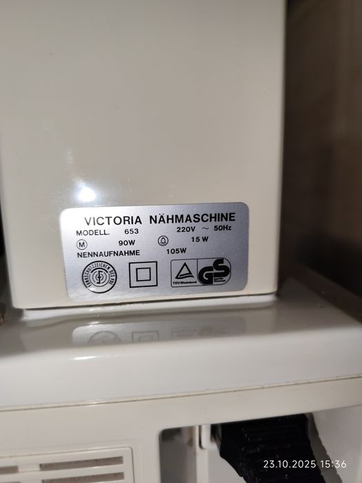 Швейна машина Lloyds Victoria Nähmaschine 653: 5 500 грн