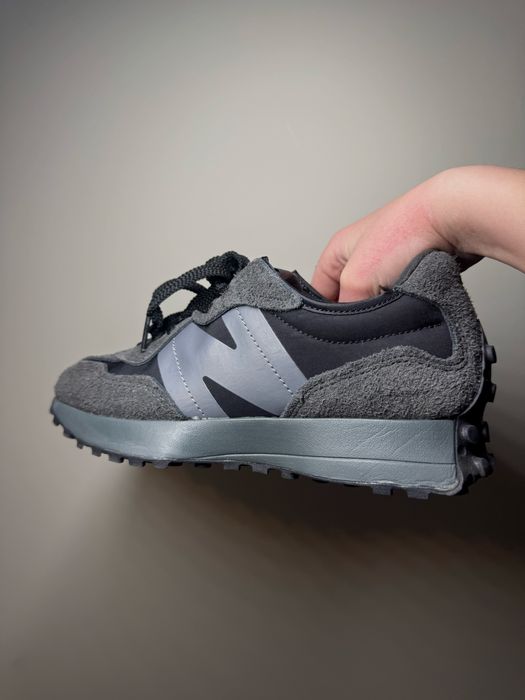 Кросівки: NB balance 327