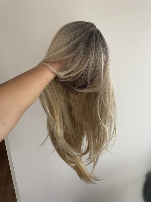 Peruka blond ombre