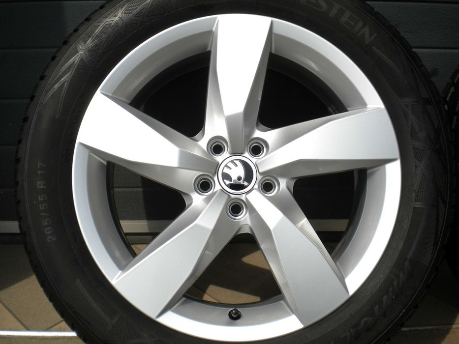 Koła zimowe 17 5x100 Vw T-Cross T Cross Skoda Kamiq Jak Nowe !!