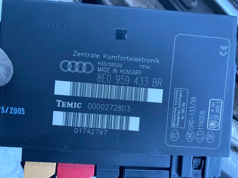 AUDI A4 B7  Moduł Komfortu 8e09.5943.3br