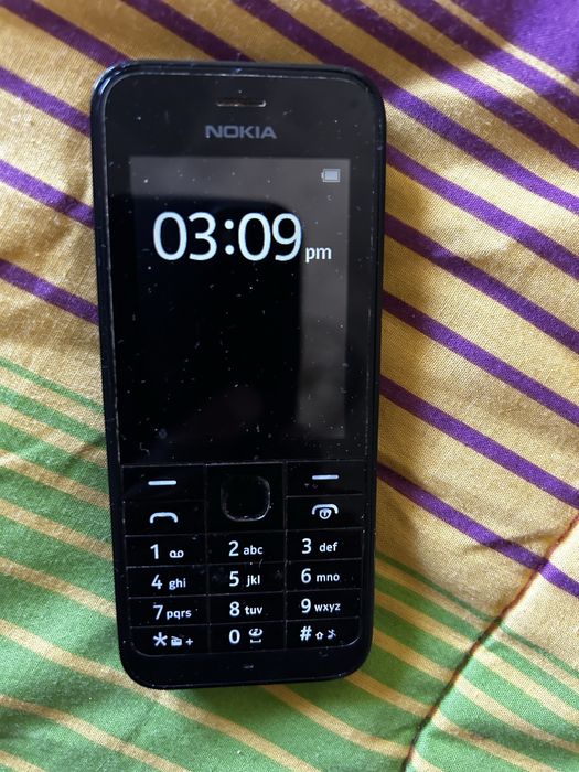 Telemóvel Nokia 220