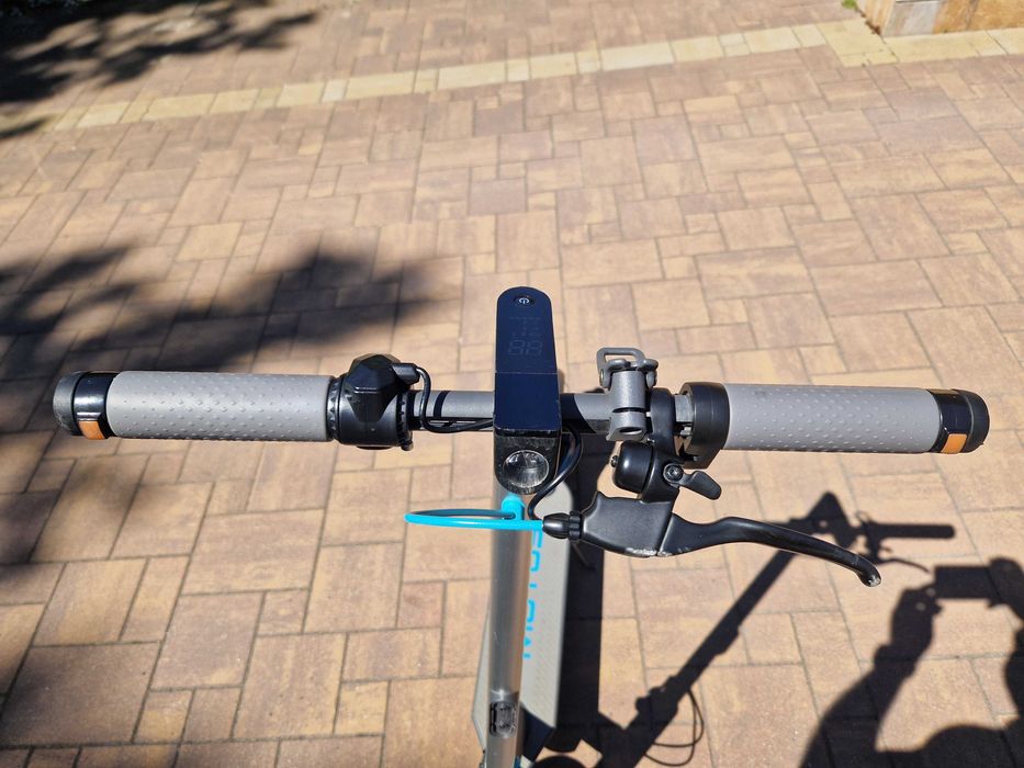 Hulajnoga MOTUS SCOOTY 10 LITE 350W