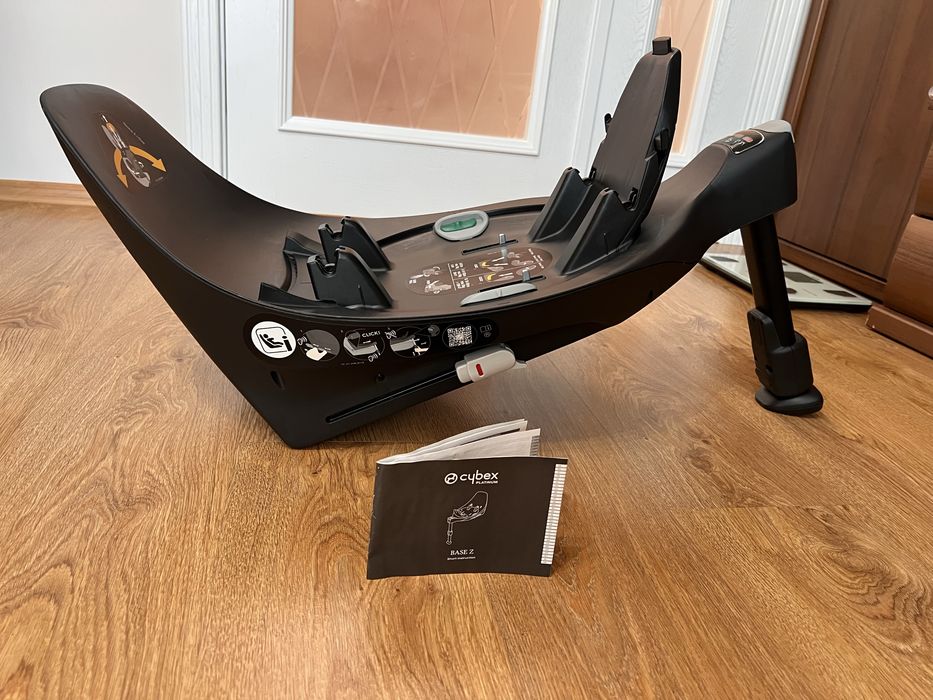 Автокрісло з базою Cybex Cloud Z i-Size Plus Platinum Blue