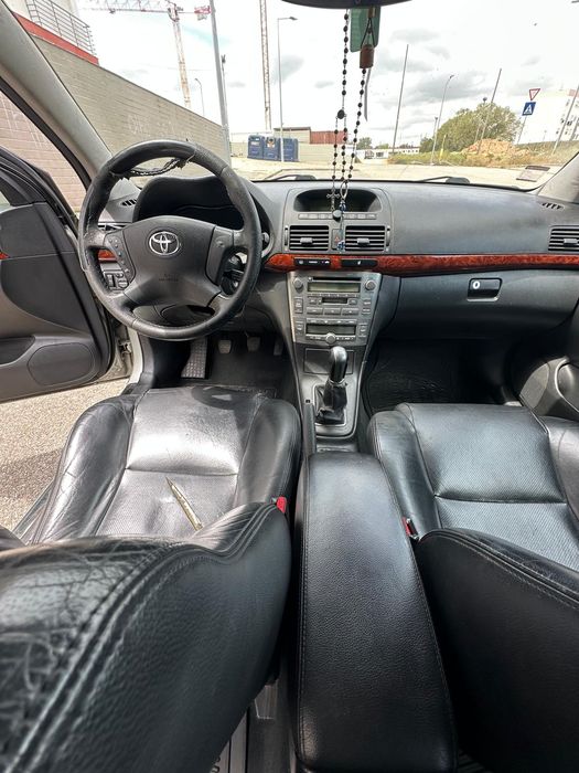 Toyota Avensis 2.0