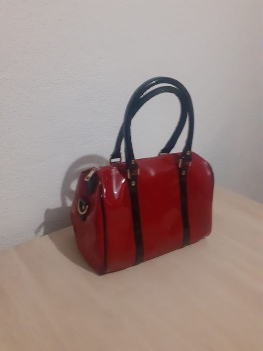 Mala de Couro Vermelha
