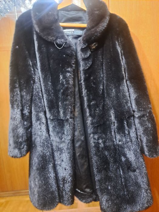 Шуба бу продам! Отличное состояние!