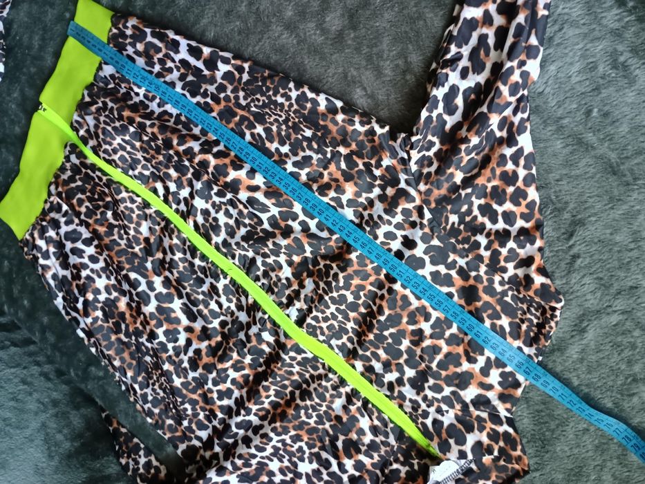 Kostium dla dorosłych Dresiarz Ortalionowy dres panterka unisex