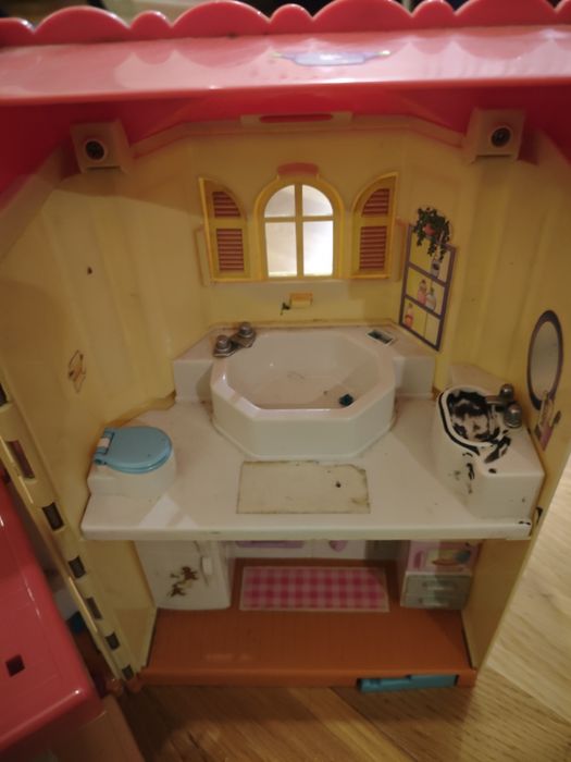 Casinha antiga de criança