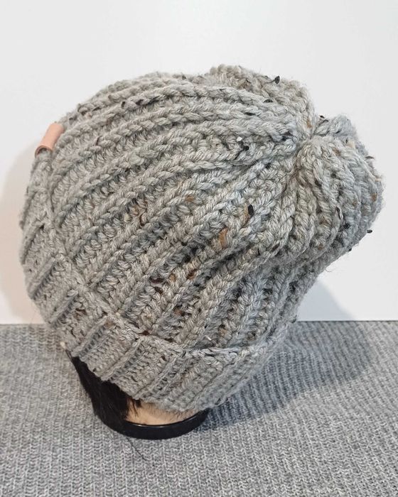 Luźna czapka beanie , 15% wełna