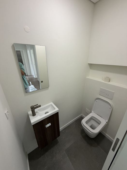 QUARTO DISPONIVEL em agualva cacem