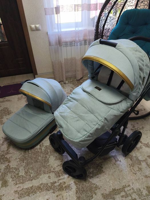 Продам дитячу коляску