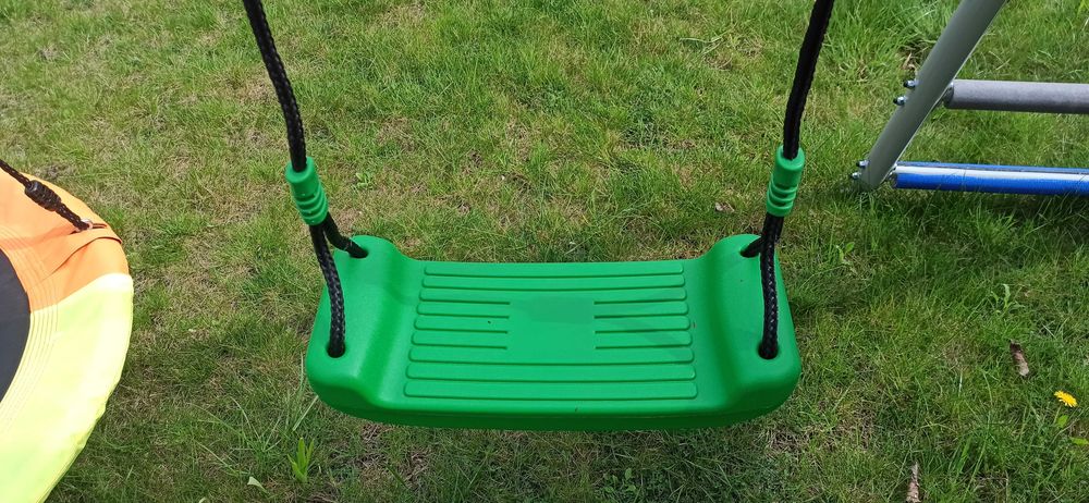 Plastikowa huśtawka dziecięca ogrodowa