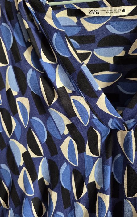 Vestido de azuis