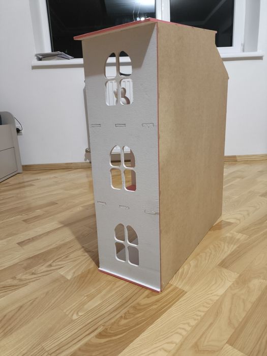 Будинок для ляльок  (можливий торг)