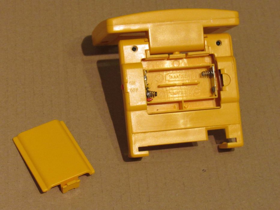 Lupa amarela para Nintendo Game Boy Color