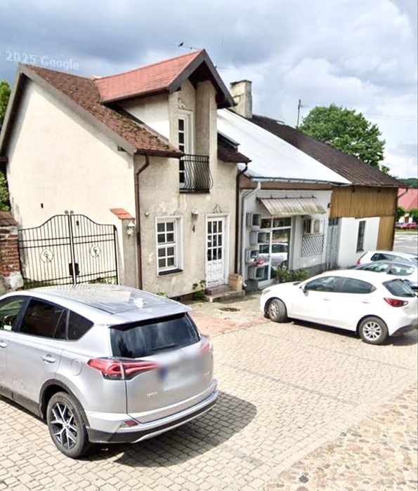 Dom, Plac Kościelny 4