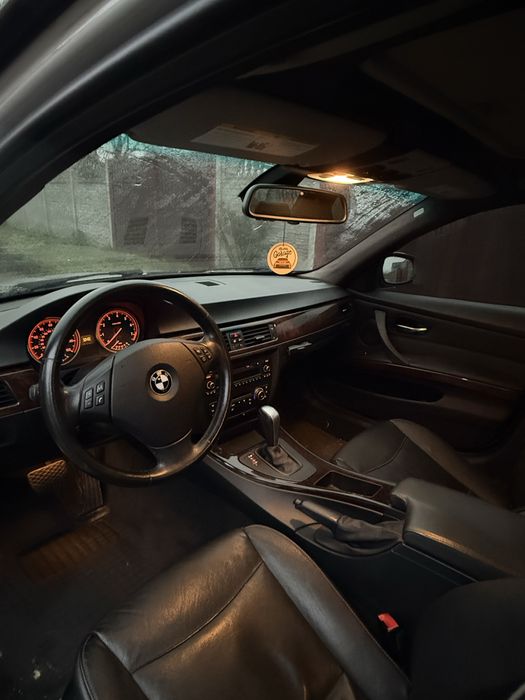 Продам Е90 FL 3.0 атмо полный привод!