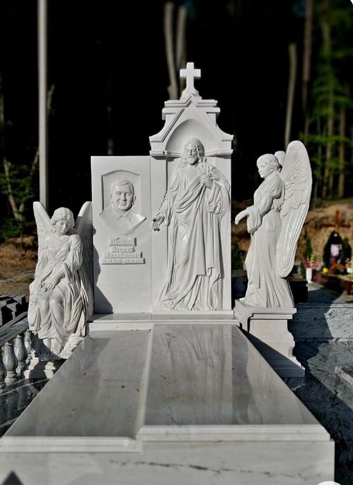 Гранітні памятники будь якої складності, працюємо без передоплати