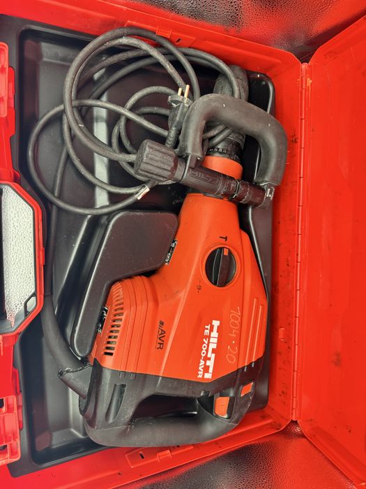 Відбійний молоток Hilti TE 700-AVR отбойний молоток