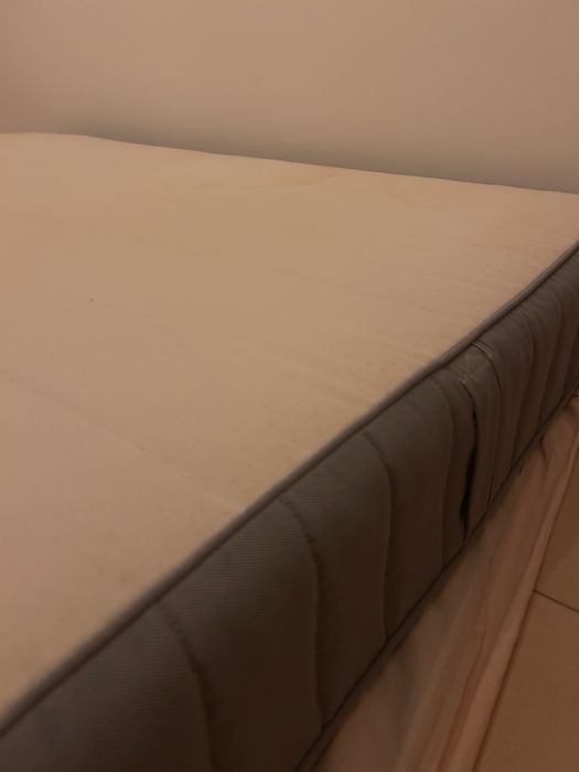 Colchão de casal molas Ikea 140x200