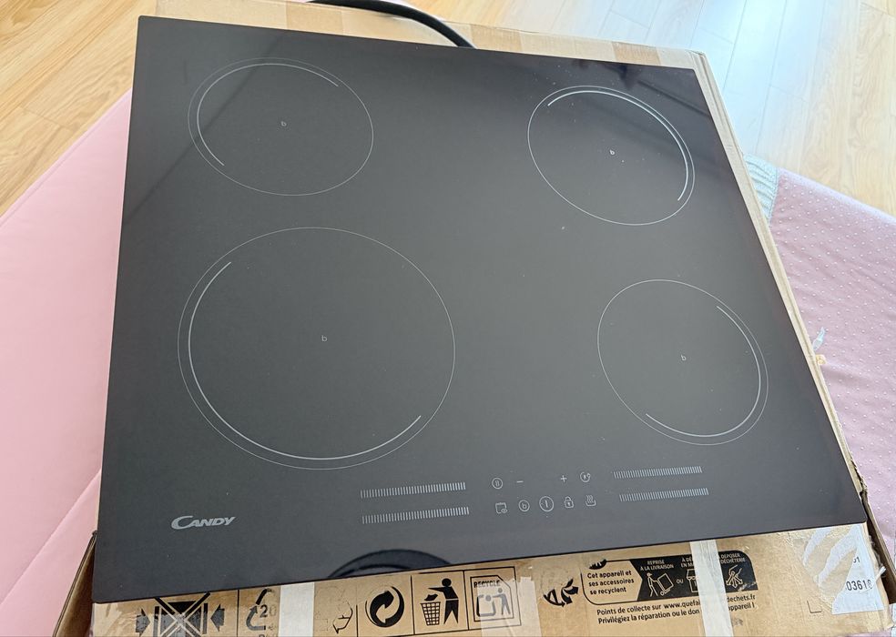 Placa de indução Candy - Nova