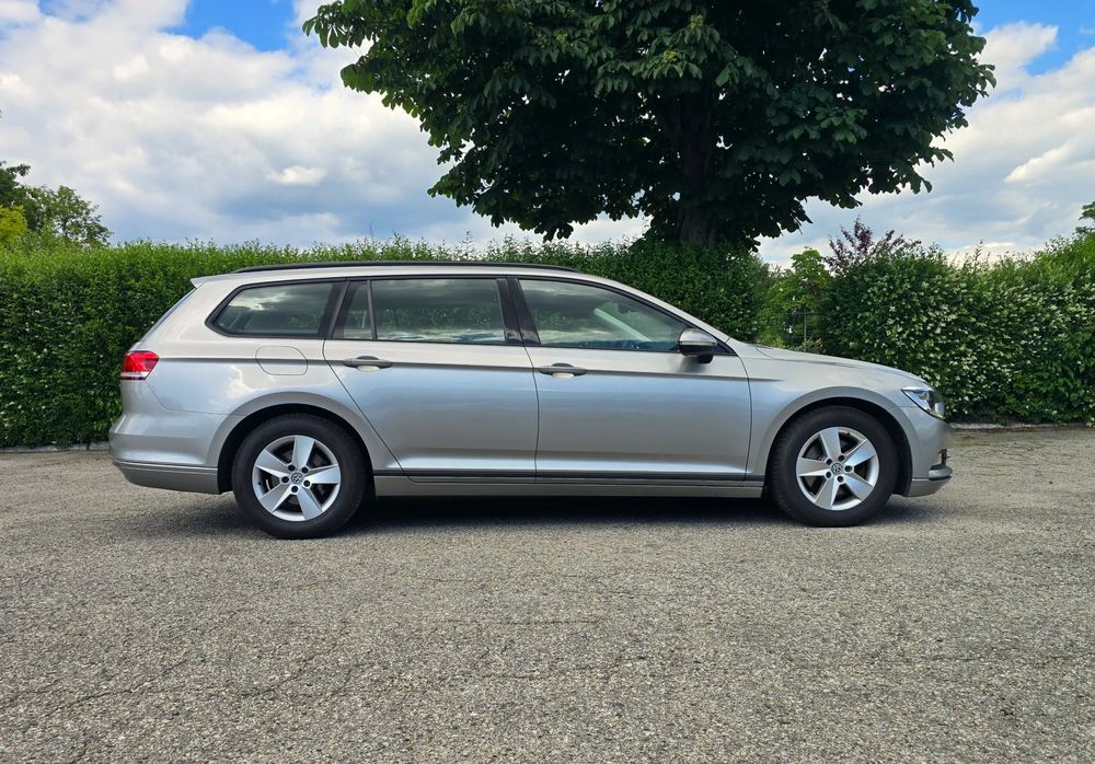 Volkswagen Passat Samochód z polskiego salonu, od 9 lat u mnie, światła LED, bez AdBlue