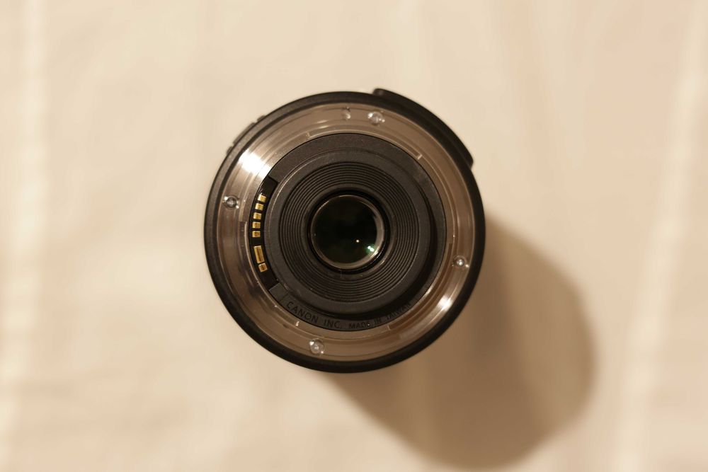 Objectiva Canon EF-S 18-135mm F/1:3.5-5.6 IS STM