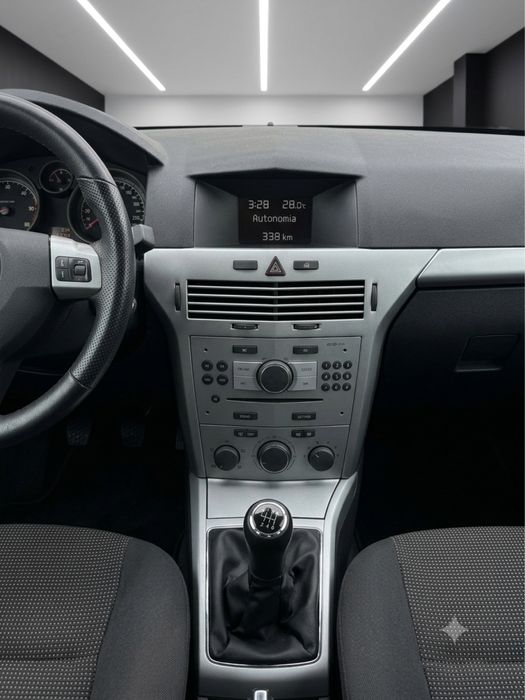 Opel Astra GTC 1.7