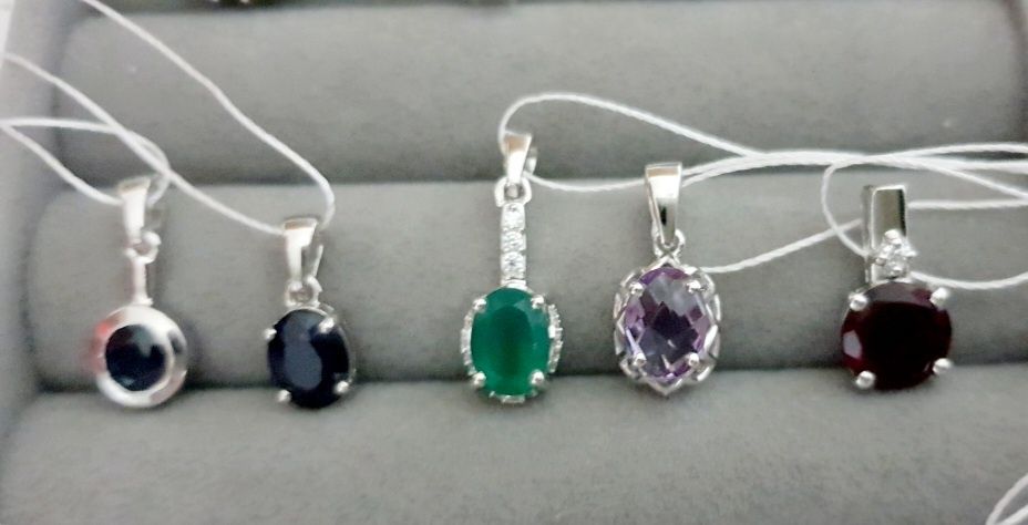 Срібна підвіска з аметистом