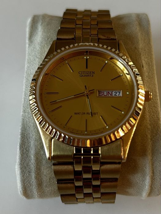 Citizen Quartz daydate
