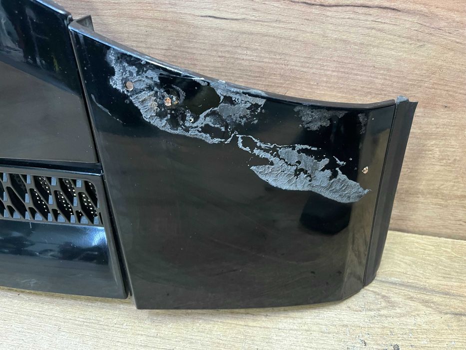 Błotnik przedni prawy Range Rover Vogue lift kolor java black