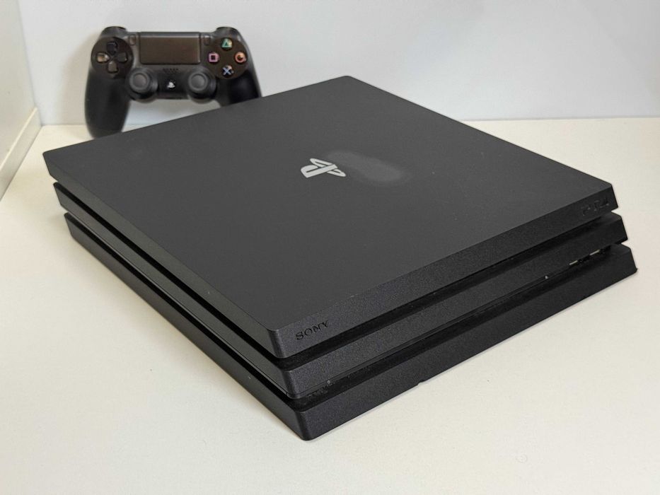 Konsola PlayStation 4 Pro 1TB - PS4 Pro - z Padem -