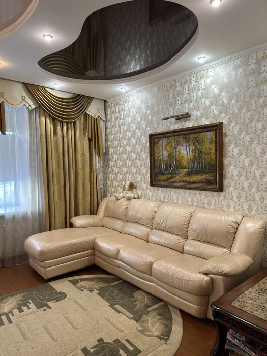 Здам укомплектовану квартиру в новобудові, р-н Чайки з власним гаражем