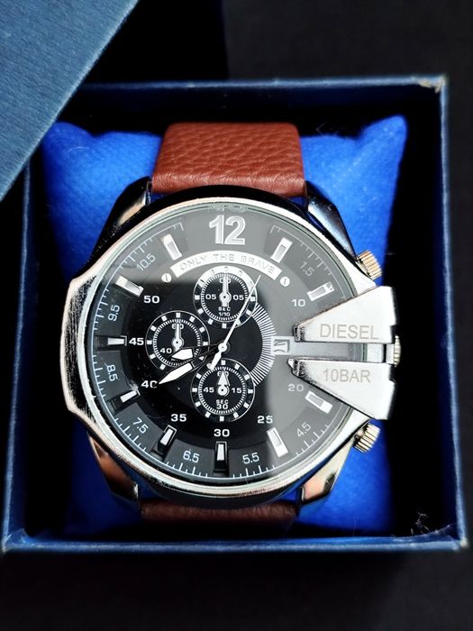 Sprzedam duży zegarek Kwarcowy