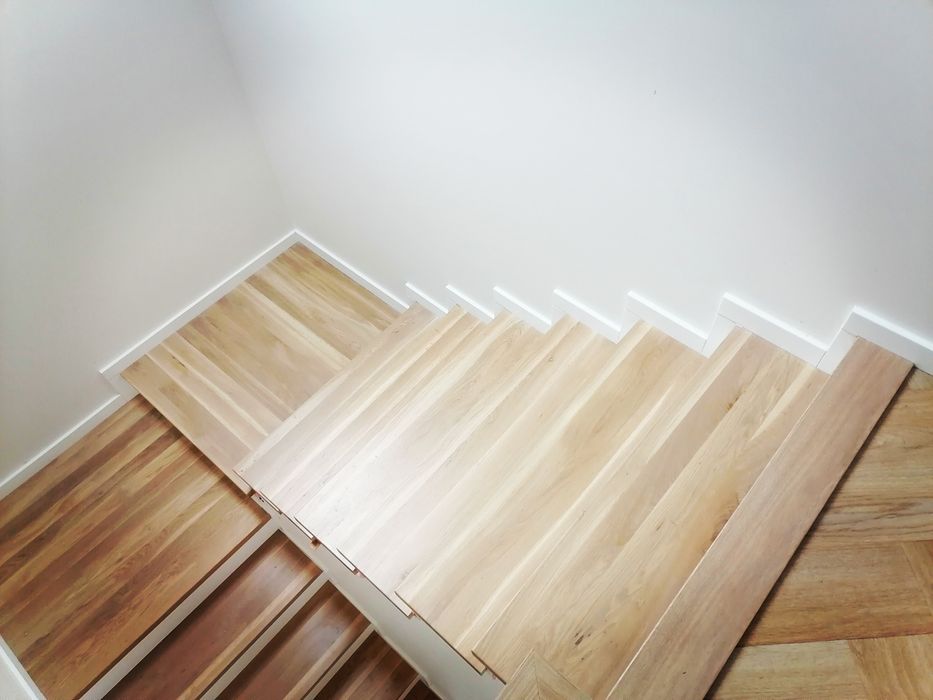 Schody dębowe listwy, trepy nakładki