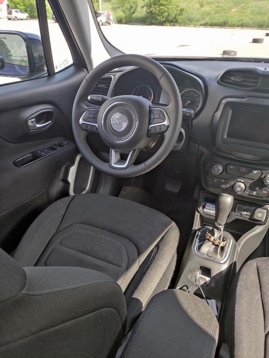 Jeep Renegade 2018, 78 тыс . Газ
