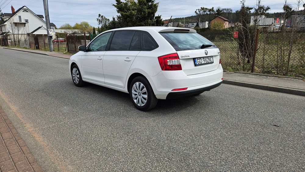 Skoda Rapid 1.2 Benz / Polski salon / 2 Właściciel