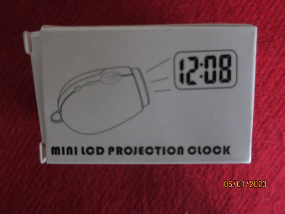 Годинник міні цифровий світлодіодний із проекцією часу (із брелоком)