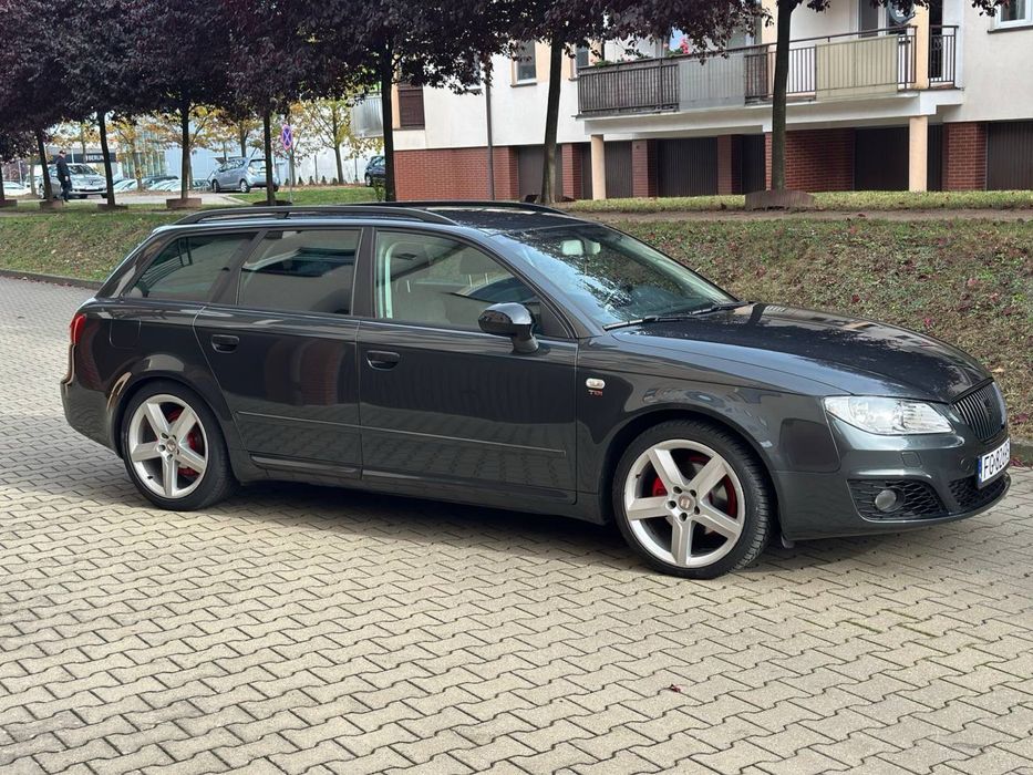 Seat exeo.