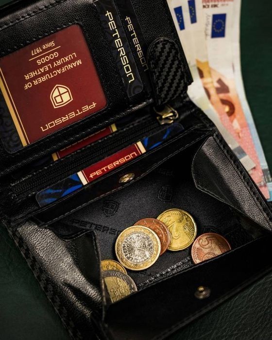 duży, skórzany portfel męski bez zapięcia - peterson