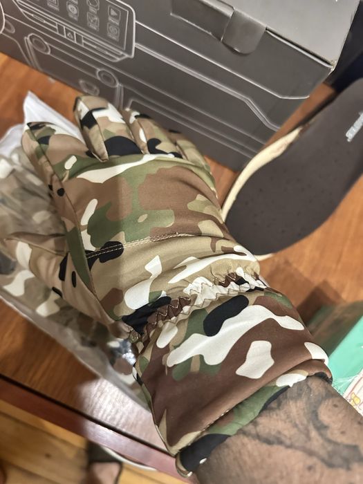 Торг! Теплые перчатки универсальные для военных или рыбалки, охоты