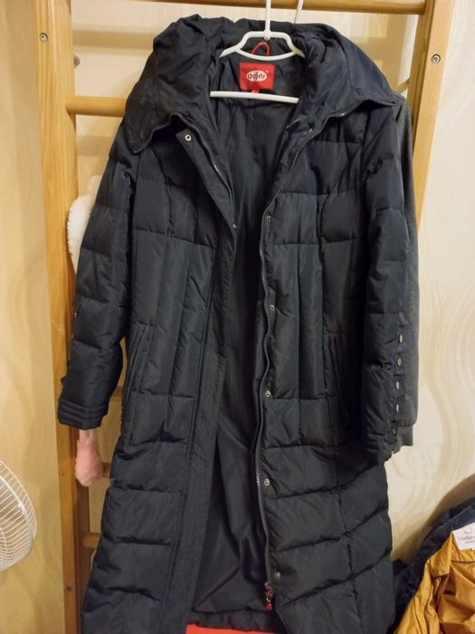 Пуховик женский р.48-50 цвет темно синий